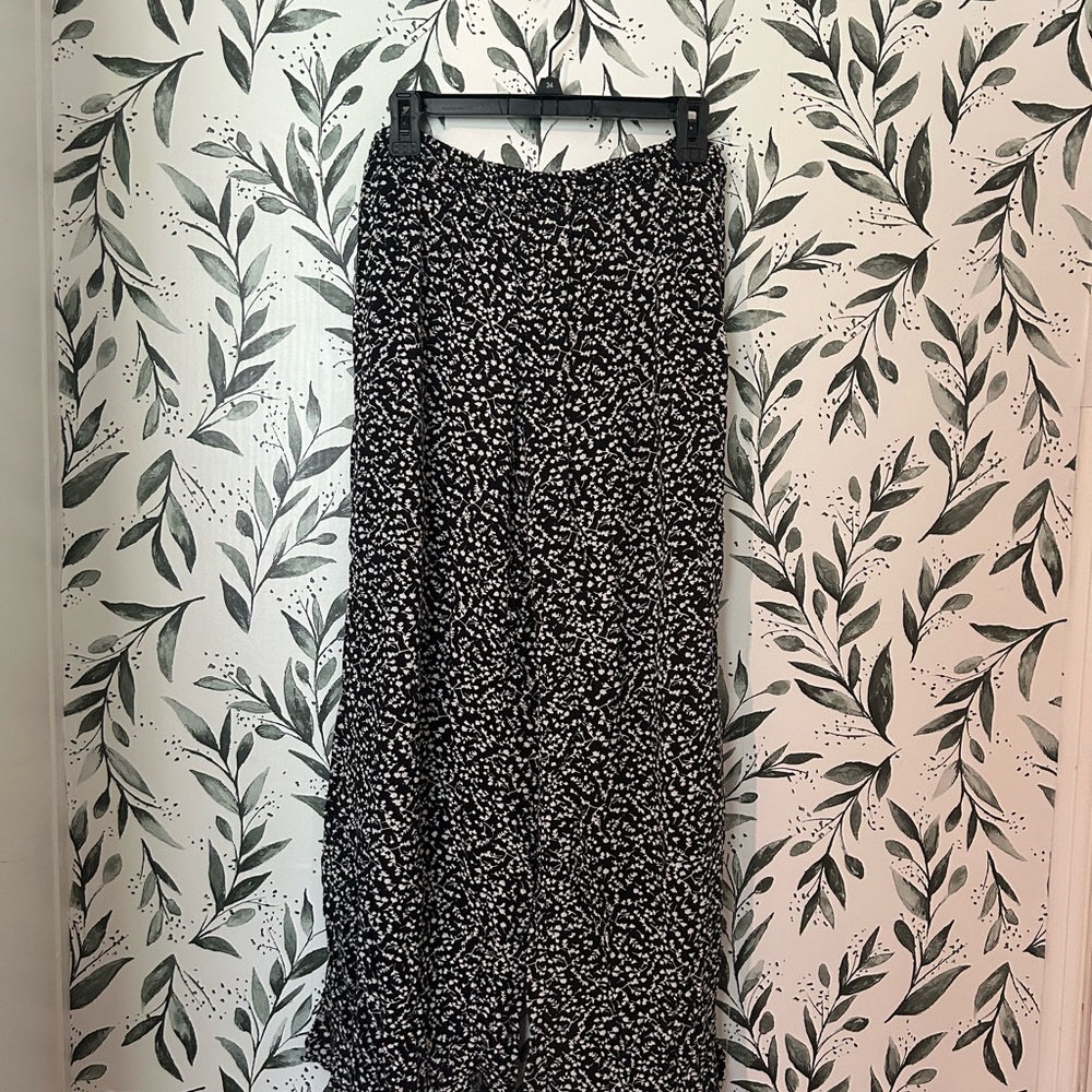 Elegant Black and White Women's Pants